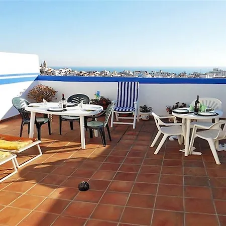 Splendid 4 Bedroom In *