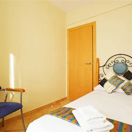 Apartment Splendid 4 Bedroom In *
